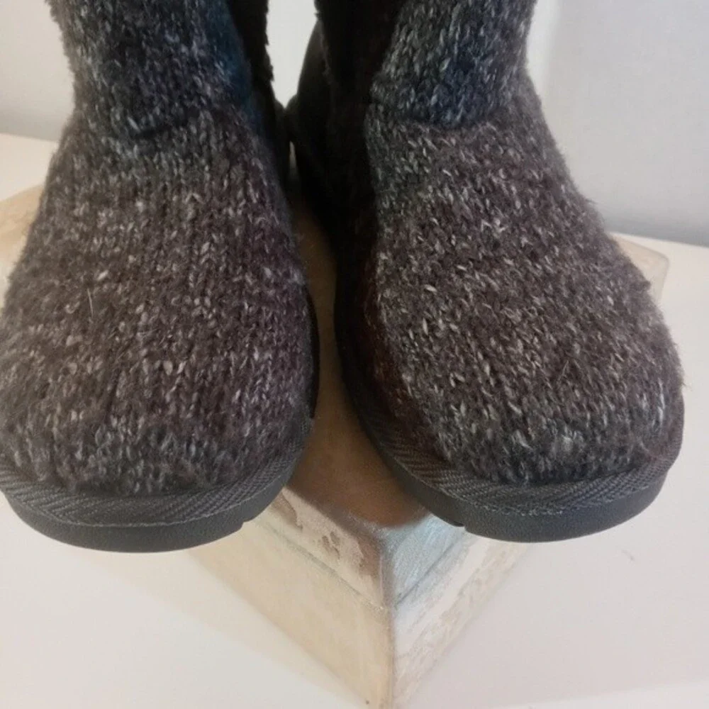 Arizona Swan Faux Fur Lined Fabric Boots 6